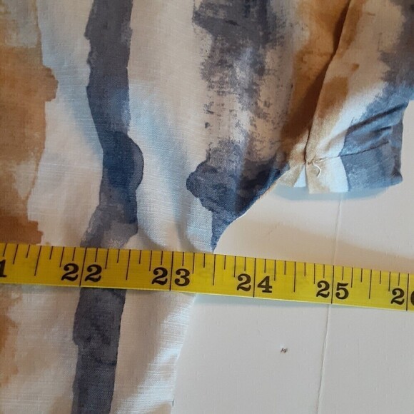 Ann Taylor Factory Cuffed Capped Sleeve Button Up Blouse  Size M - Picture 4 of 8